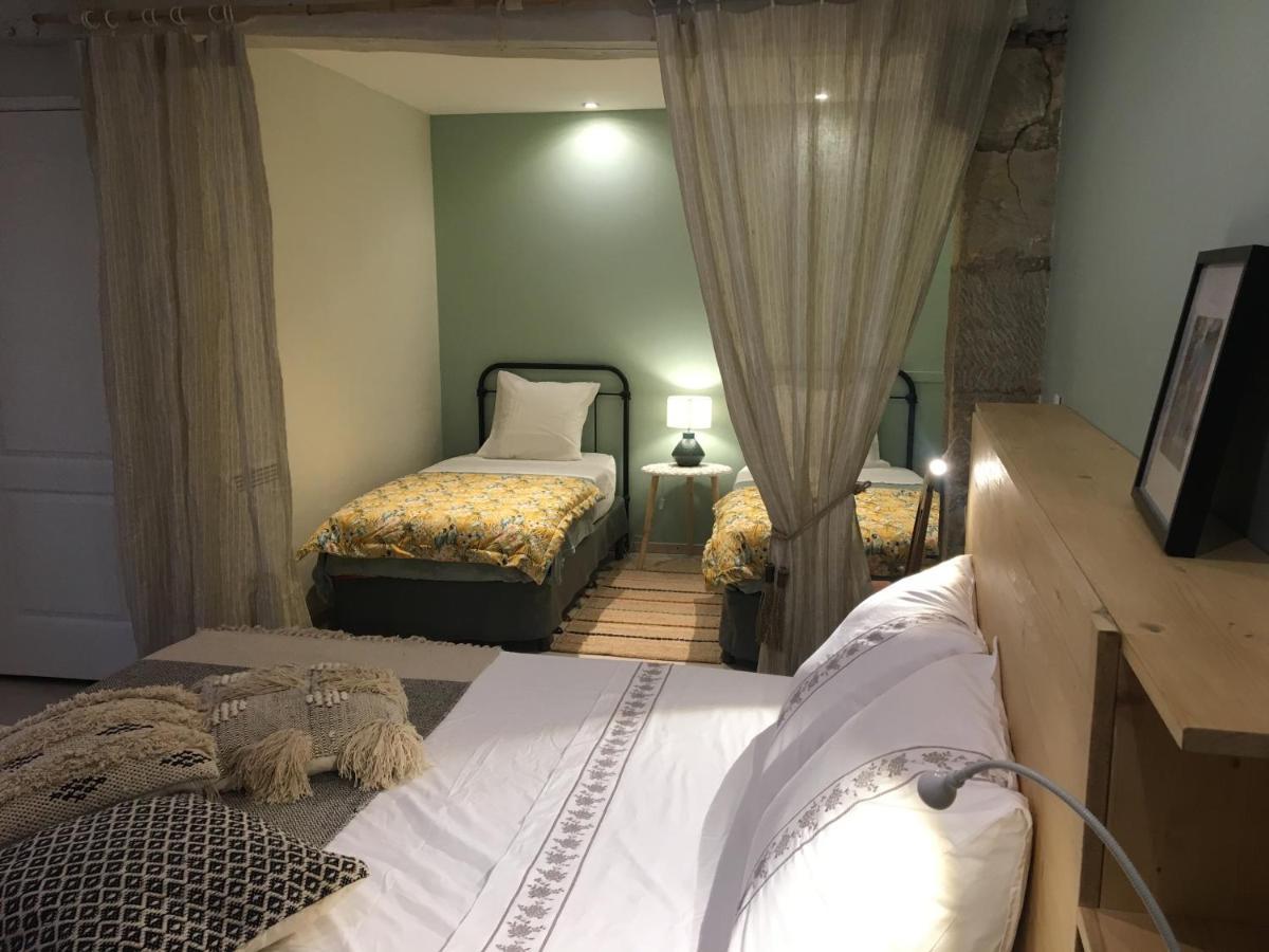 Les 3 Echoppes Bed & Breakfast Charge Bagian luar foto