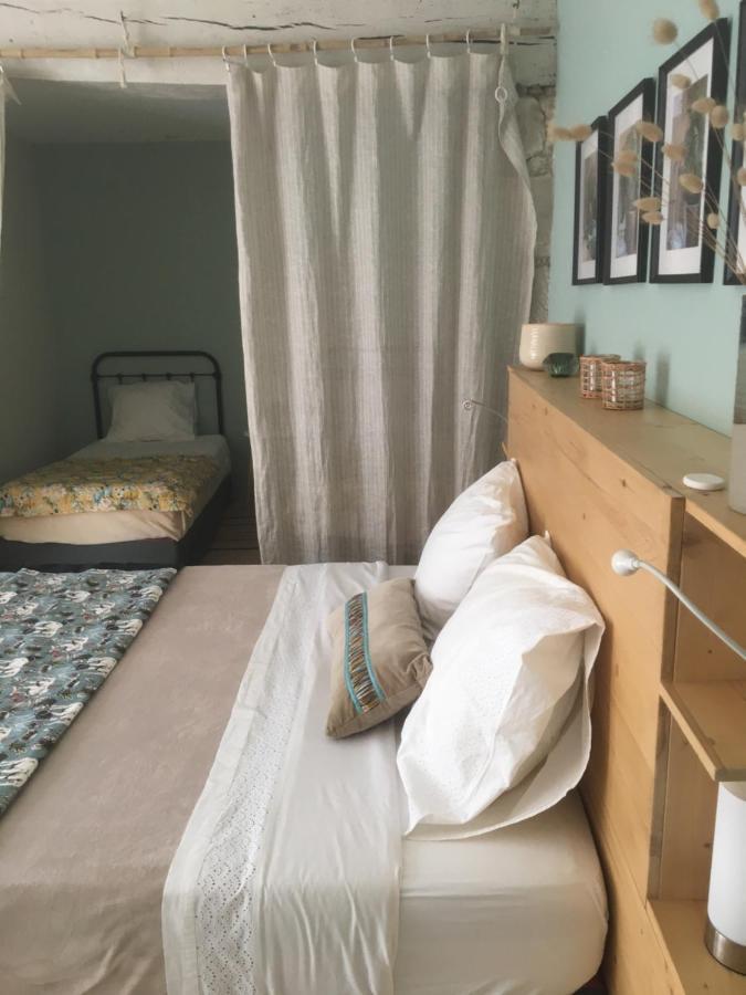 Les 3 Echoppes Bed & Breakfast Charge Bagian luar foto